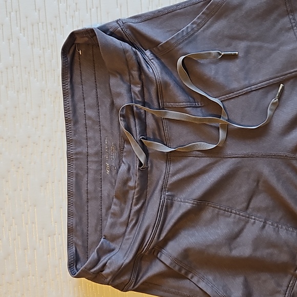 Aerie Joggers - Picture 3 of 3